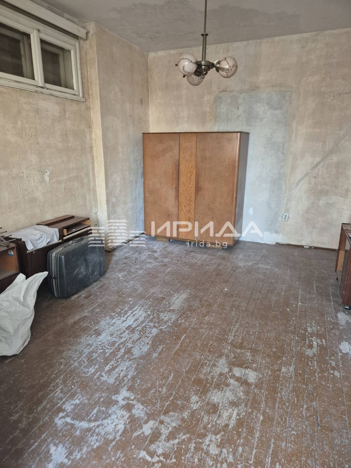 Продава 2-СТАЕН, гр. София, Център