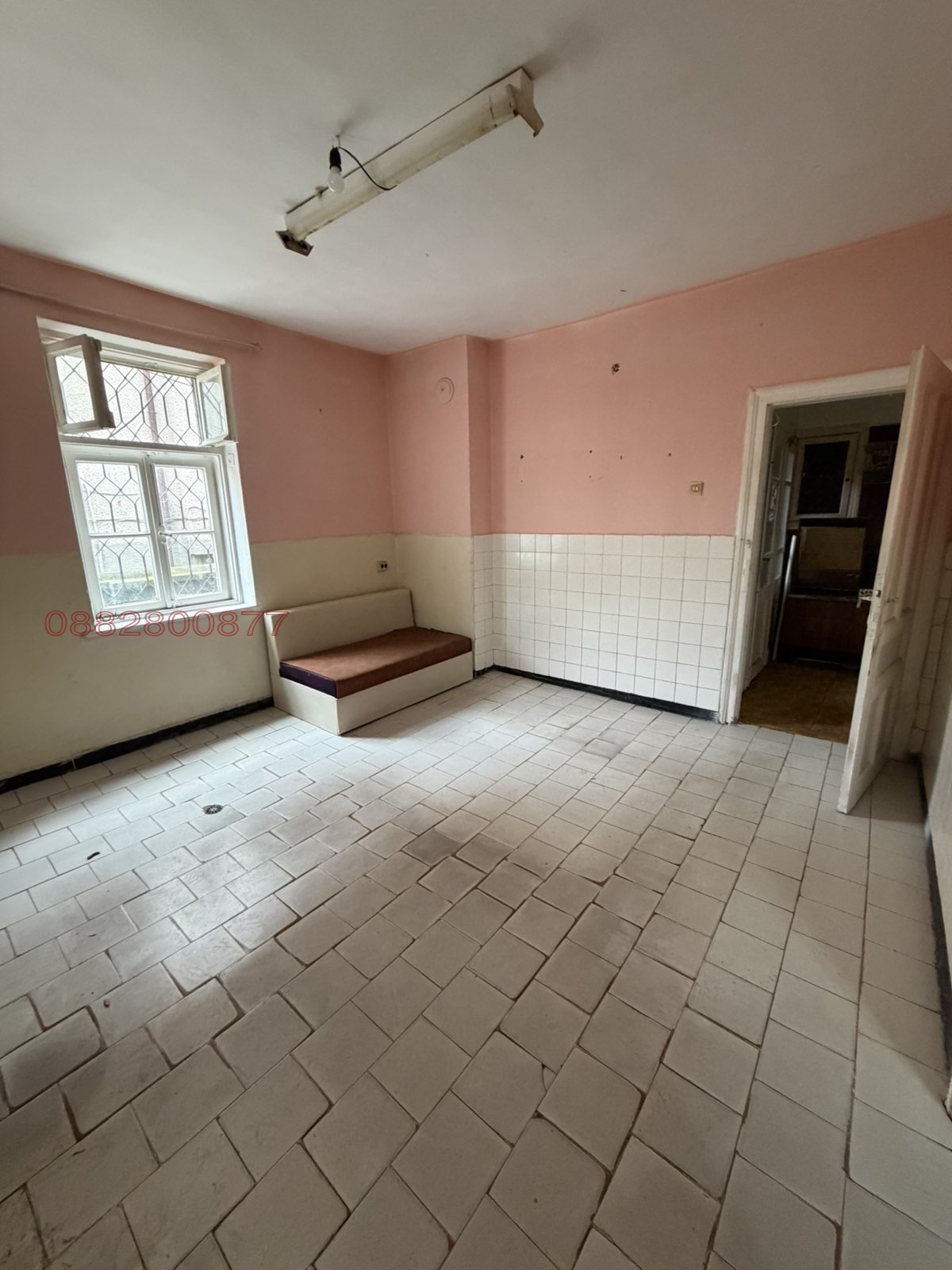 Продава МНОГОСТАЕН, гр. Хасково, Училищни, снимка 2 - Апартаменти - 54593381