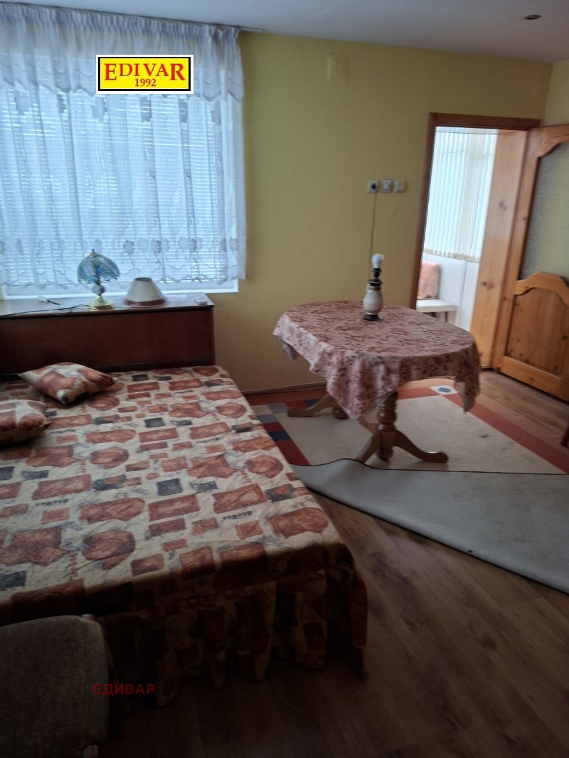 Продава КЪЩА в област Добрич, гр. Каварна - 230 кв.м / 188 000 € » 367 696.04 лв., ЕДИВАР