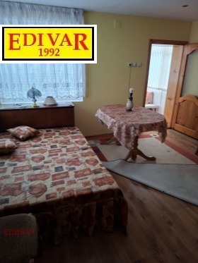 Продава  Къща, гр. Каварна