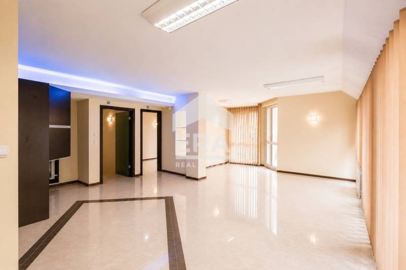 Продава 3-СТАЕН, гр. София, Лозенец, снимка 2 - Апартаменти - 55326346