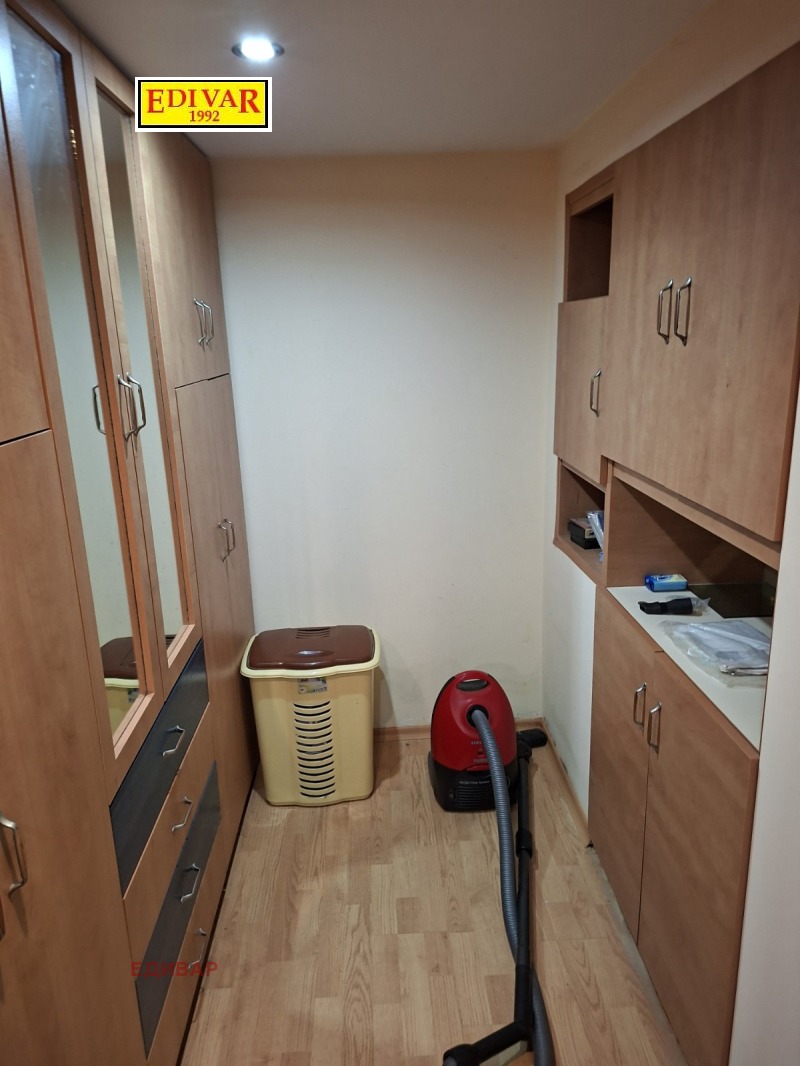 Продава КЪЩА, гр. Каварна, област Добрич, снимка 4 - Къщи - 53506134