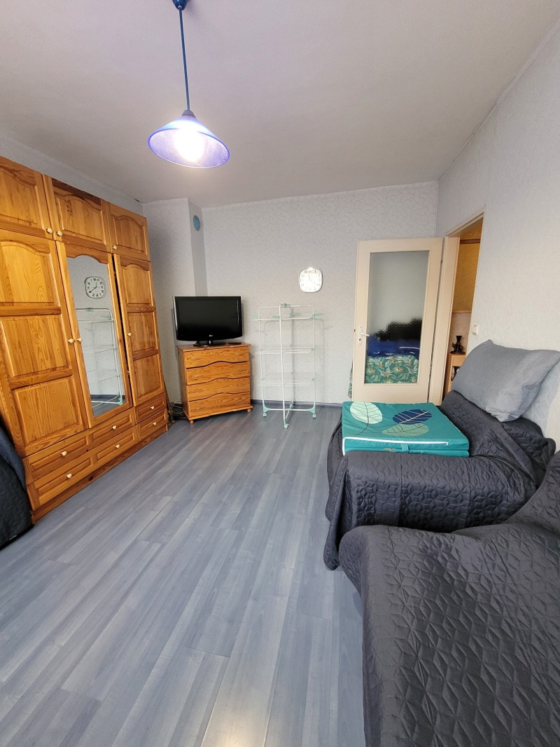 Продава 2-СТАЕН в град Плевен, Широк център - 60 кв.м / 82 000 € » 160 378.06 лв., М-ЕСТЕЙТ ЕООД