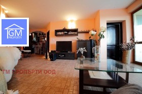 Продажба на тристайни апартаменти в област Добрич — страница 5 - изображение 1 