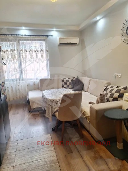 Продава 3-СТАЕН, гр. Пловдив, Център, снимка 3 - Апартаменти - 54360766