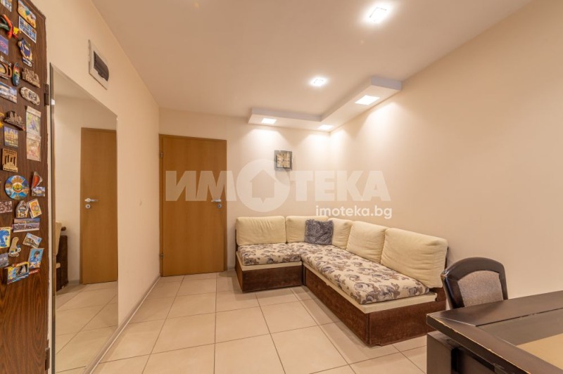 Eladó  2 hálószobás Varna , Centar , 83 négyzetméter | 54679969 - kép [3]