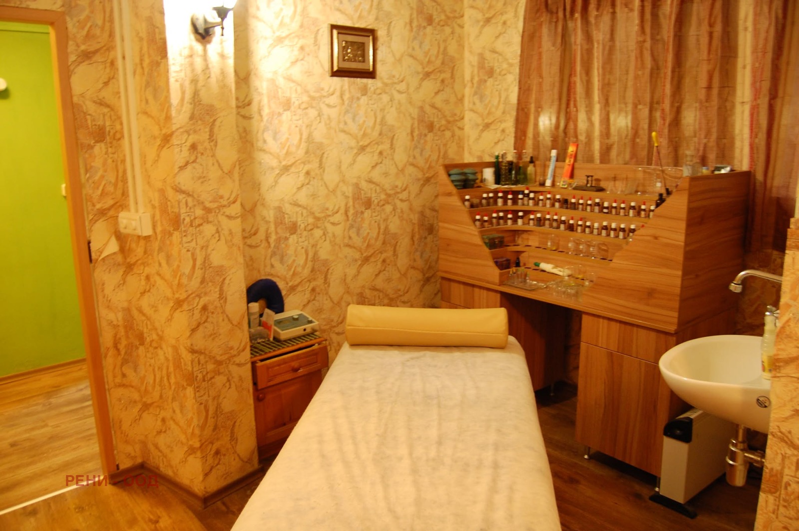 Продава МНОГОСТАЕН, гр. София, Редута, снимка 2 - Апартаменти - 55155493