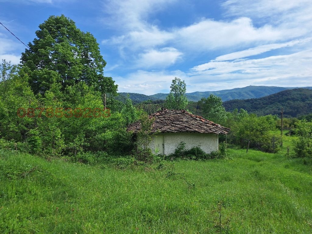 Продава КЪЩА, с. Зеленик, област Велико Търново, снимка 8 - Къщи - 54664426