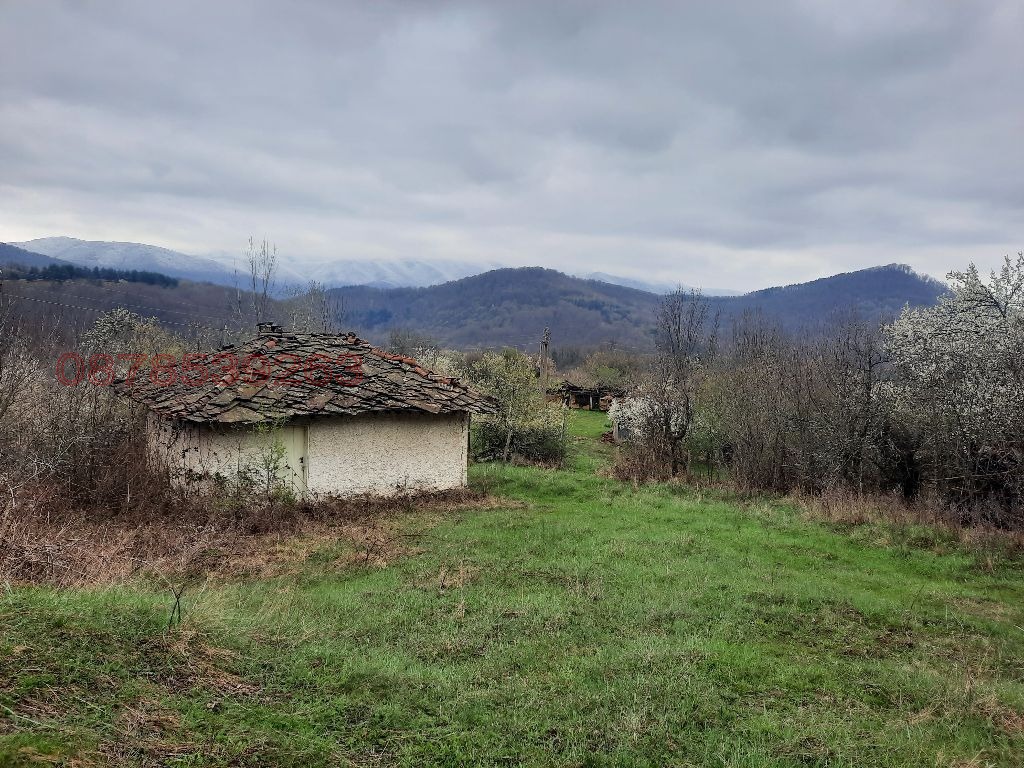 Продава КЪЩА, с. Зеленик, област Велико Търново, снимка 4 - Къщи - 54664426