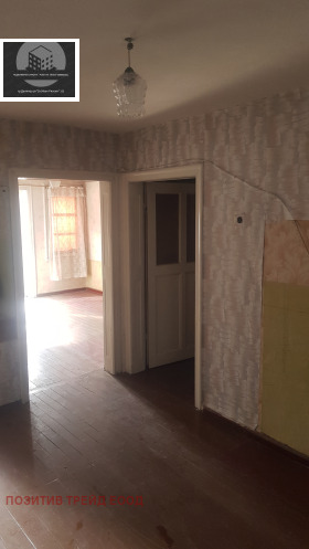 2 slaapkamers Dupnitsa, regio Kjoestendil 5