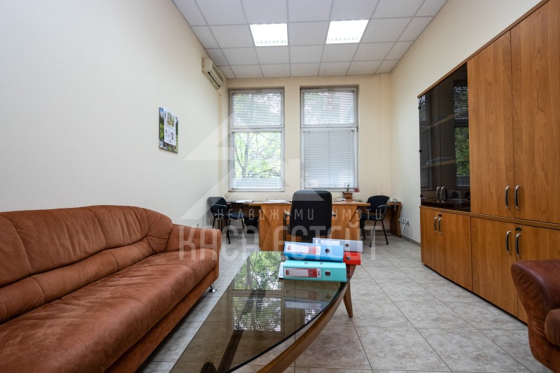 In vendita  Ufficio Sofia , Tsentar , 357 mq | 40089951 - Immagine [2]