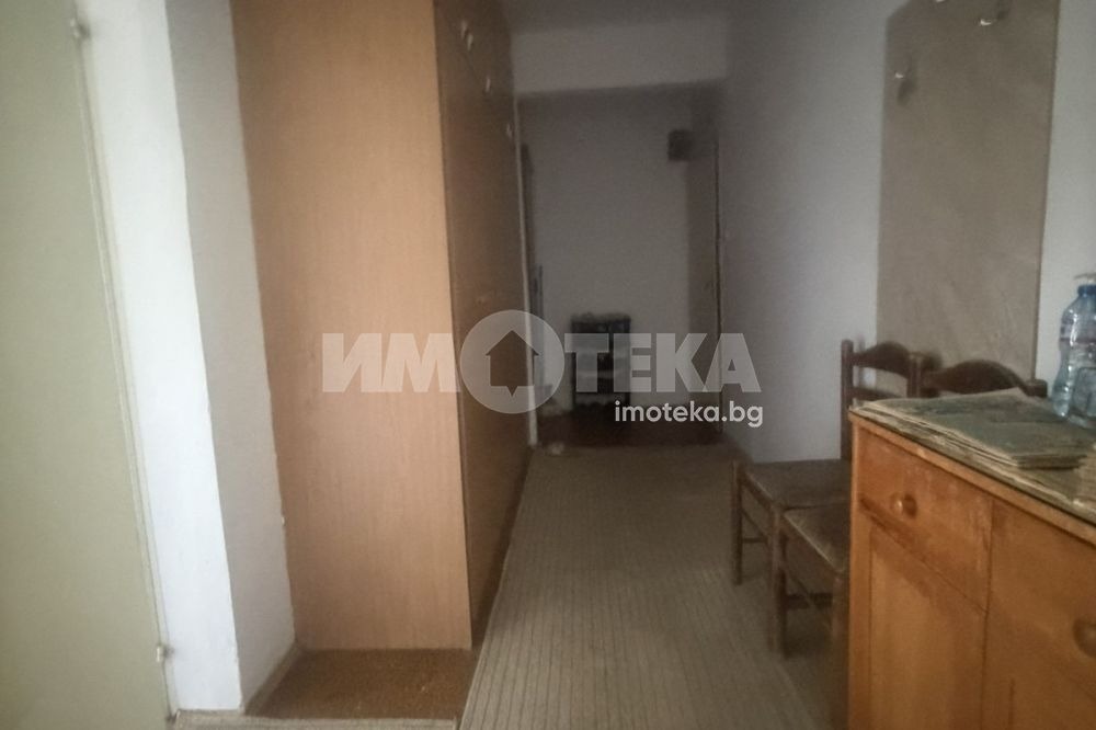 Продава 1-СТАЕН, гр. Пловдив, Кючук Париж, снимка 3 - Апартаменти - 55662776