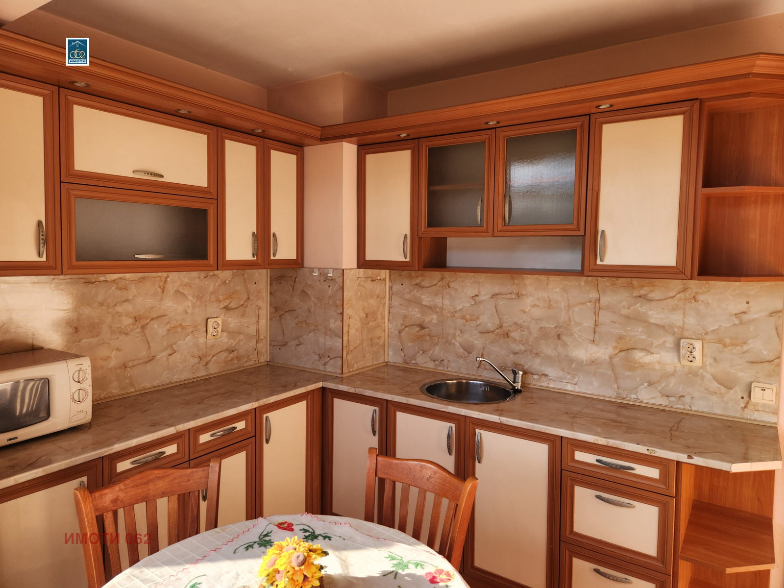 Продава 2-СТАЕН, гр. Лясковец, област Велико Търново