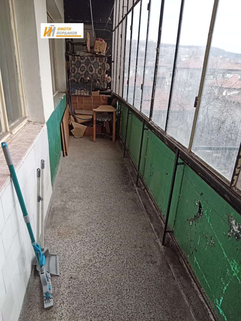 Продава 2-СТАЕН, гр. Велико Търново, Център, снимка 11 - Апартаменти - 52624909