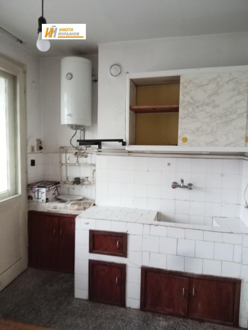 Продава 2-СТАЕН, гр. Велико Търново, Център, снимка 2 - Апартаменти - 52624909