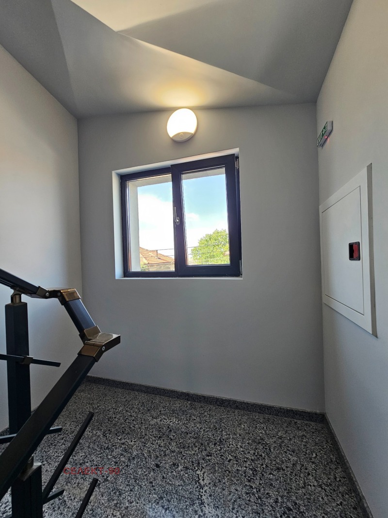 Продава  3-стаен град Перник , Център , 120 кв.м | 74896685 - изображение [11]