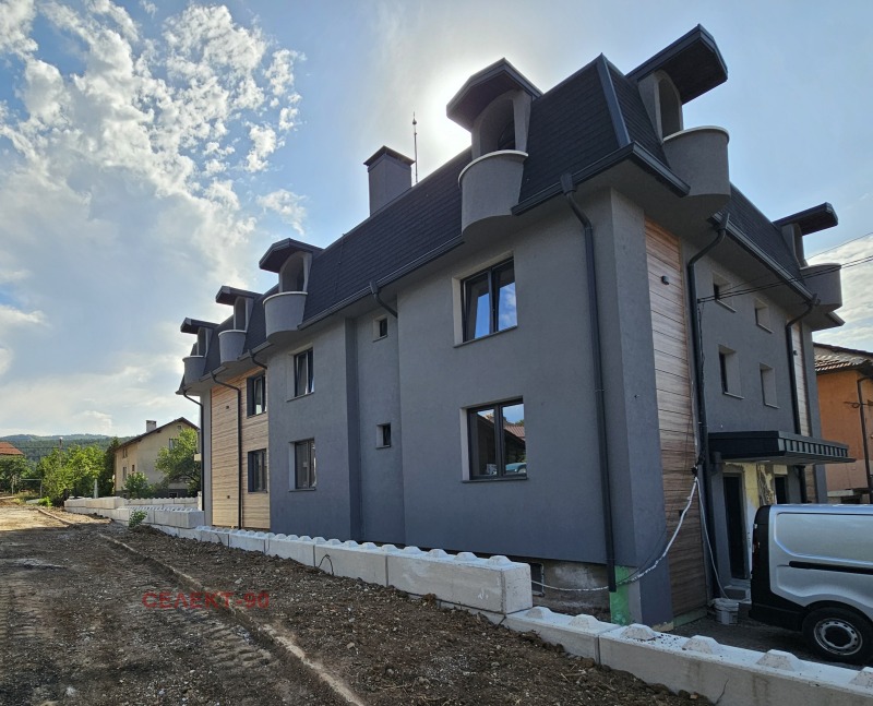 Продава  3-стаен град Перник , Център , 120 кв.м | 74896685 - изображение [9]