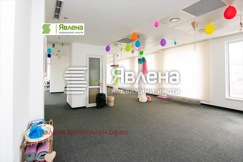 Te koop  Kantoor Sofia , Lagera , 325 m² | 79127941 - afbeelding [2]