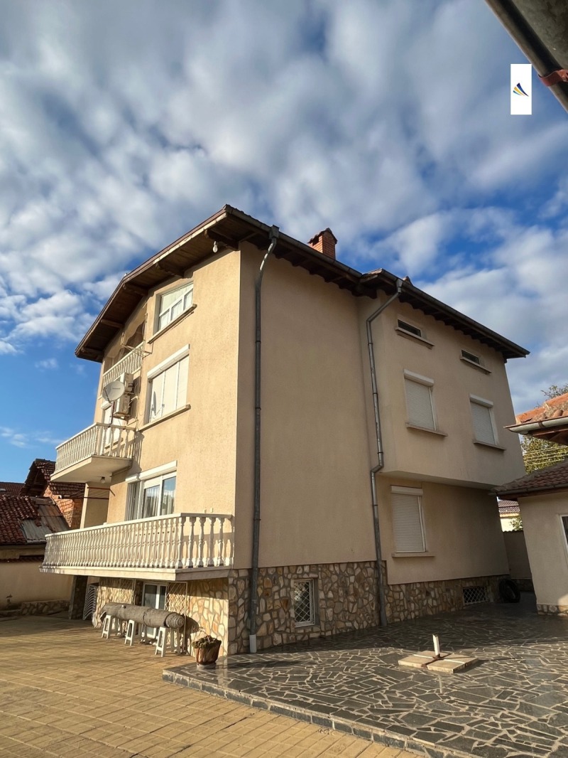 Na sprzedaż  Dom region Sofia , Lesnowo , 360 mkw | 64064360 - obraz [2]