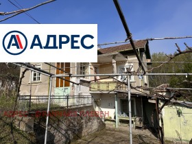 Дом Ореховица, область Плевен
