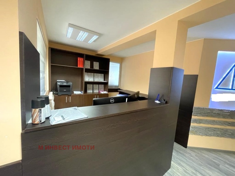 En venta  Oficina Plovdiv , Tsentar , 175 metros cuadrados | 93259646 - imagen [4]