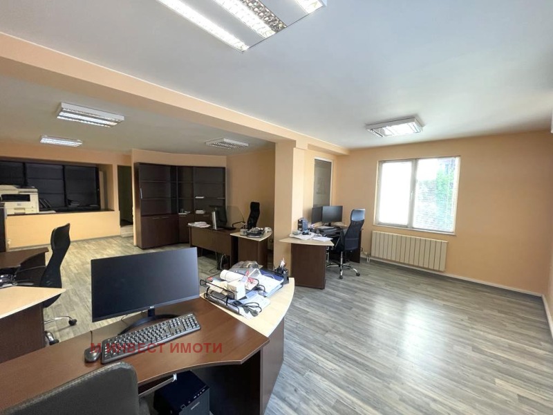 En venta  Oficina Plovdiv , Tsentar , 175 metros cuadrados | 93259646 - imagen [2]