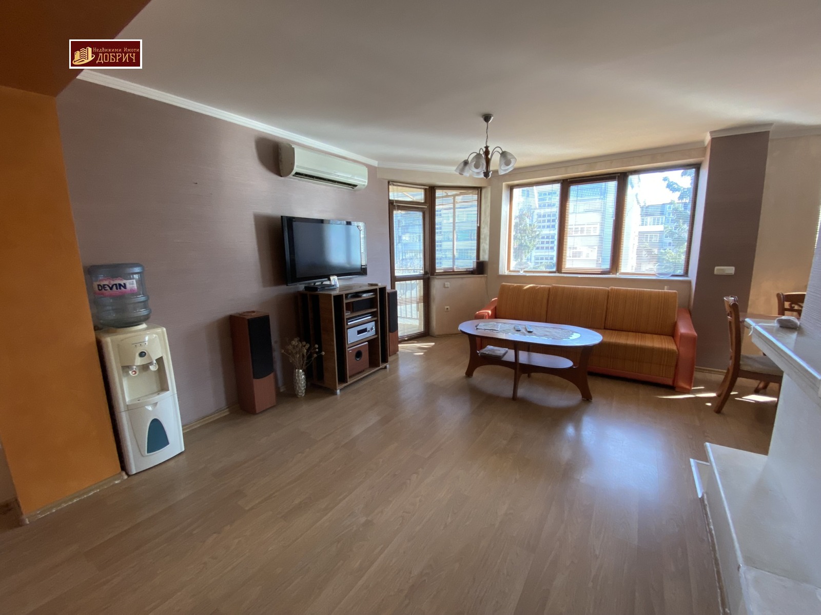 Продава МНОГОСТАЕН, гр. Добрич, Център, снимка 2 - Апартаменти - 54348893