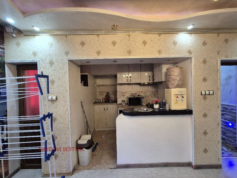 Продава 2-СТАЕН, гр. Перник, Димова махала, снимка 4 - Апартаменти - 53559822