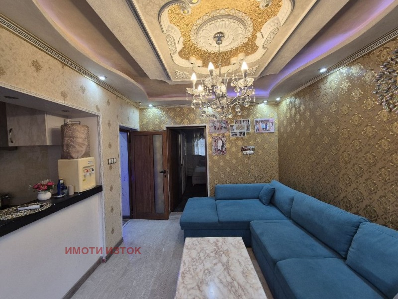 Продава 2-СТАЕН, гр. Перник, Димова махала, снимка 2 - Апартаменти - 53559822