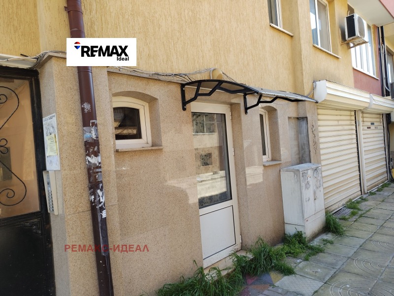 Продава 1-СТАЕН в град Варна, Левски 2 - 10 кв.м / 34 900 € » 68 258.47 лв., РЕМАКС-ИДЕАЛ