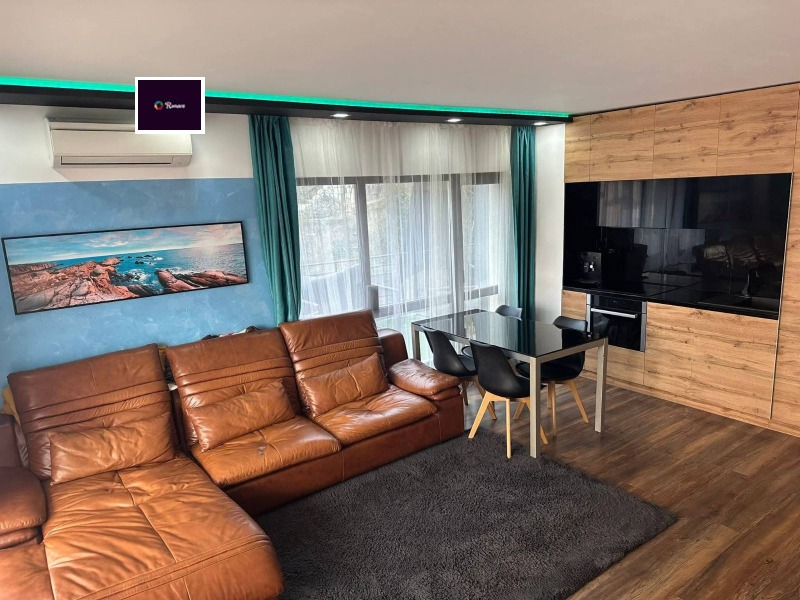 À vendre  1 chambre Varna , Vazrajdane 3 , 105 m² | 93830175