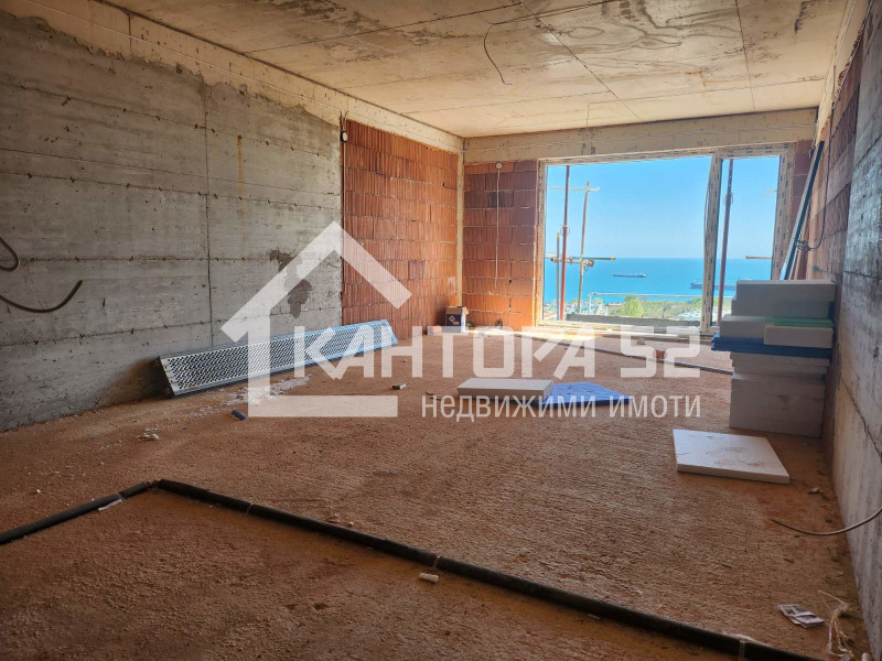 Продава  3-стаен, град Варна, Бриз •  280 000 EUR • ID 10490732 — holmes.bg - [1] 