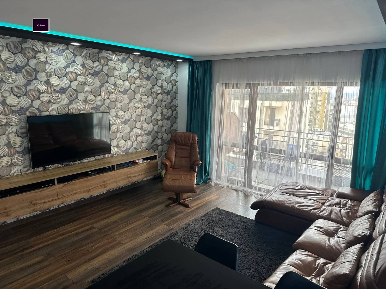 Продава 3-СТАЕН, гр. Варна, Възраждане 3, снимка 2 - Апартаменти - 51361018