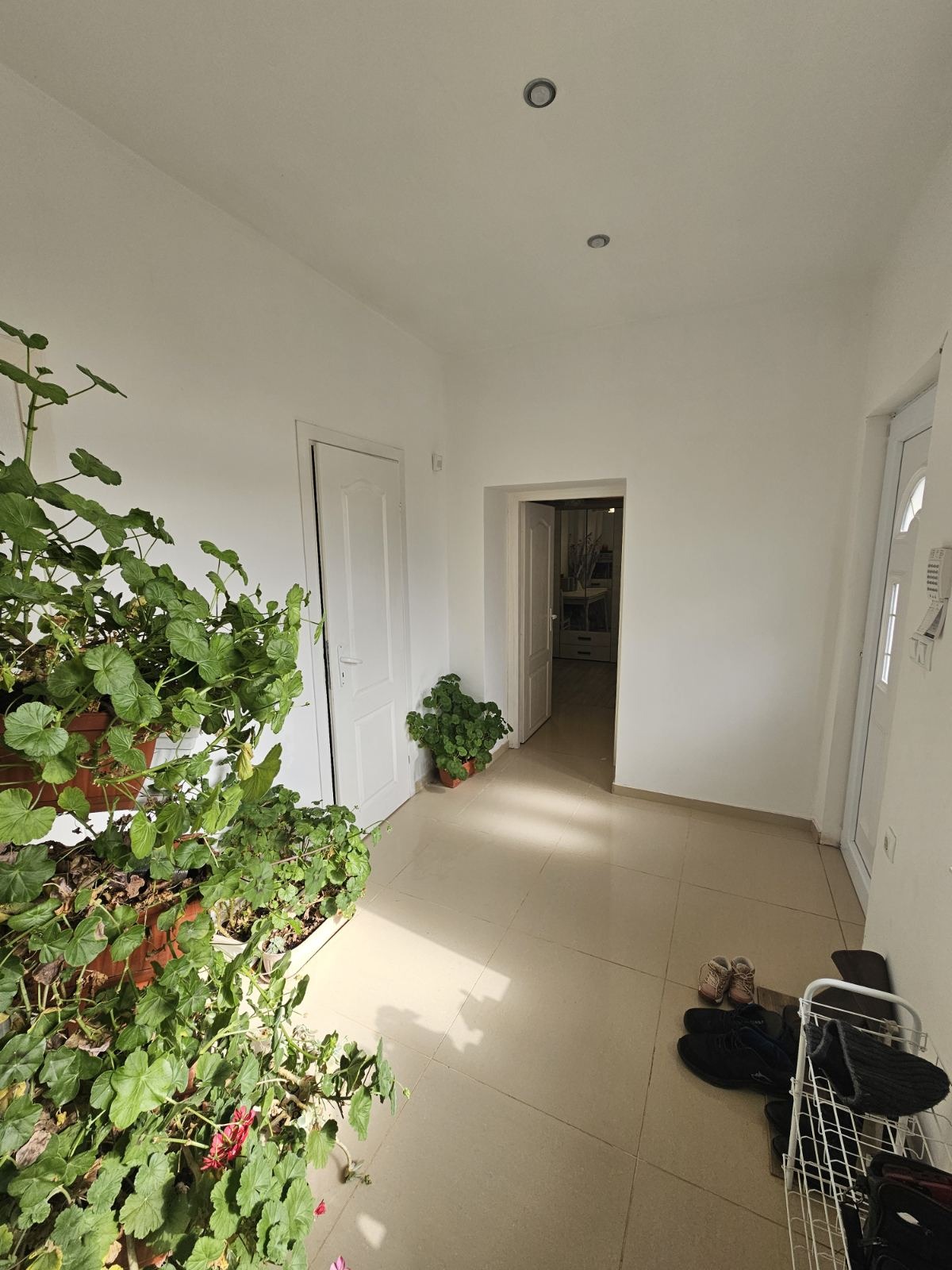 Продава КЪЩА, гр. Балчик, област Добрич, снимка 14 - Къщи - 53615947