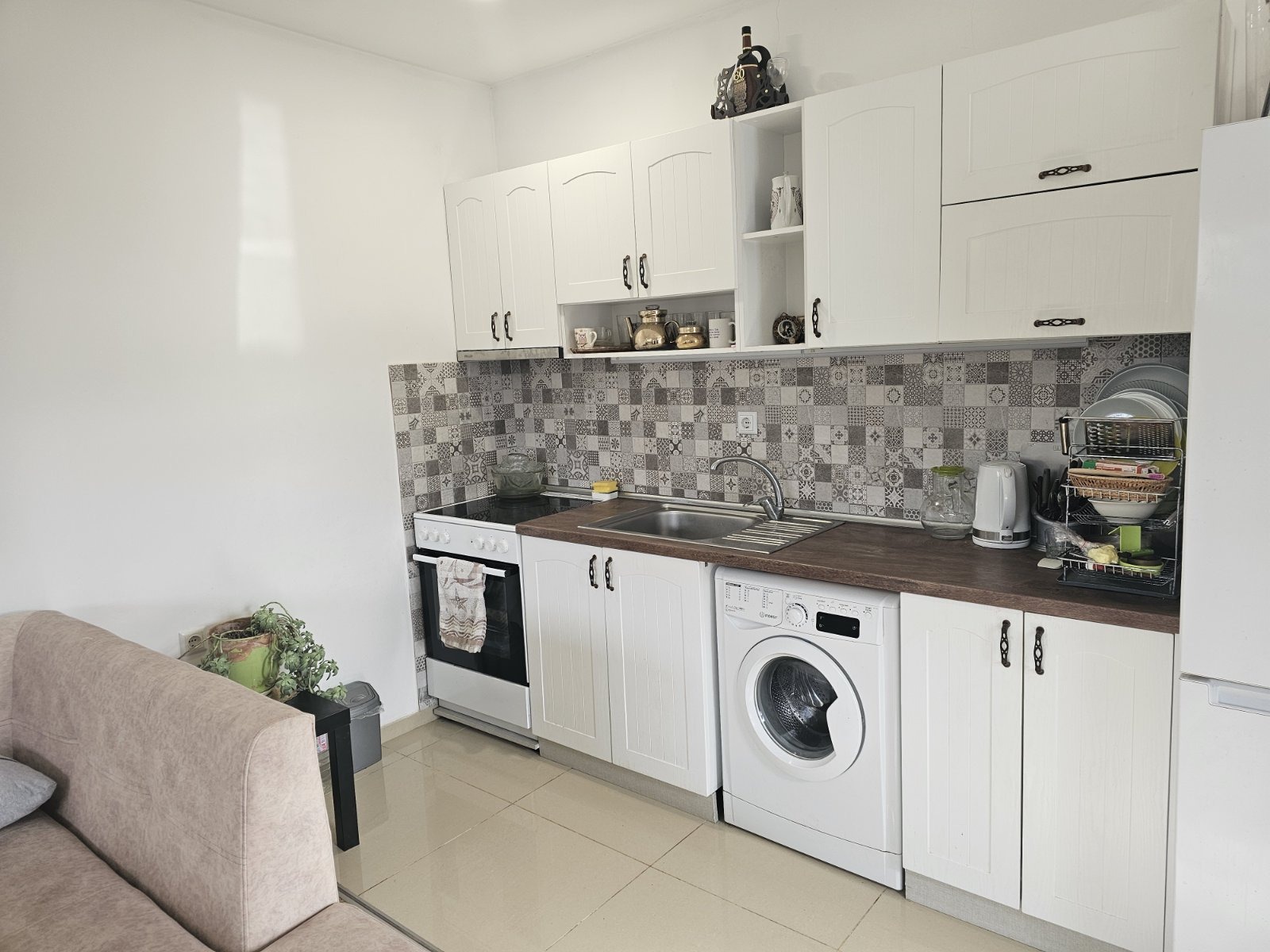 Продава КЪЩА, гр. Балчик, област Добрич, снимка 7 - Къщи - 53615947