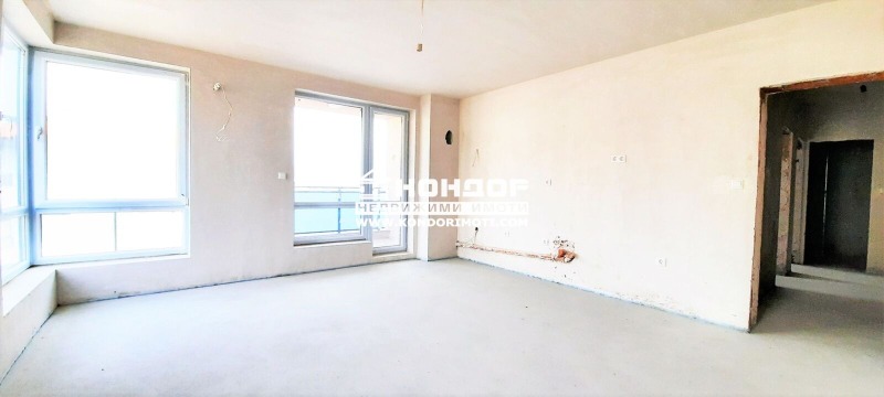 In vendita  1 camera da letto Plovdiv , Vastanicheski , 100 mq | 88125170