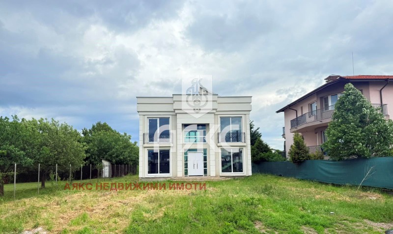 Продава  Къща област София , гр. Костинброд , 370 кв.м | 15493259