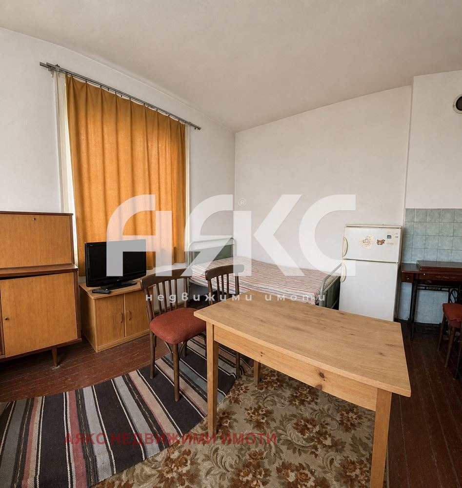 Продава КЪЩА, с. Николичевци, област Кюстендил, снимка 6 - Къщи - 54423825