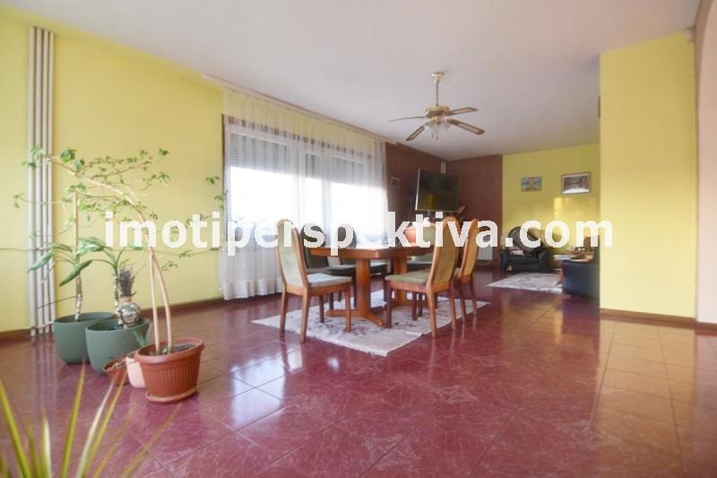 Продава  Етаж от къща, област Пловдив, с. Ягодово •  154 490 EUR • ID 55427753 — holmes.bg - [1] 