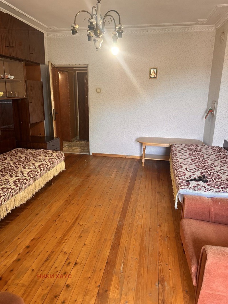 Продава ЕТАЖ ОТ КЪЩА, гр. Варна, Аспарухово, снимка 16 - Етаж от къща - 52490515