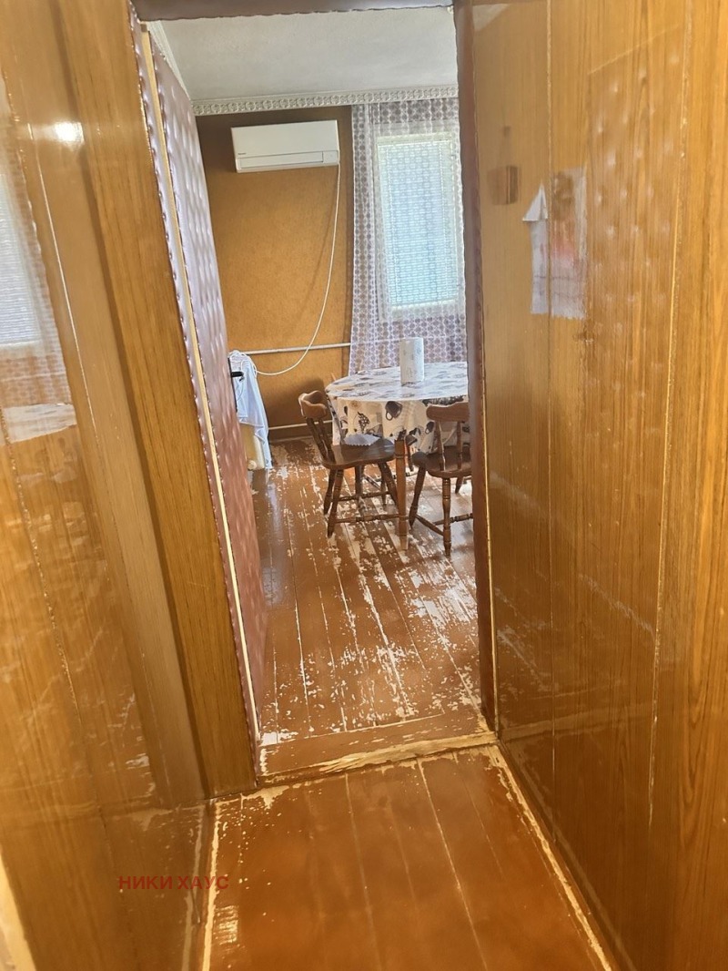 Продава ЕТАЖ ОТ КЪЩА, гр. Варна, Аспарухово, снимка 15 - Етаж от къща - 52490515