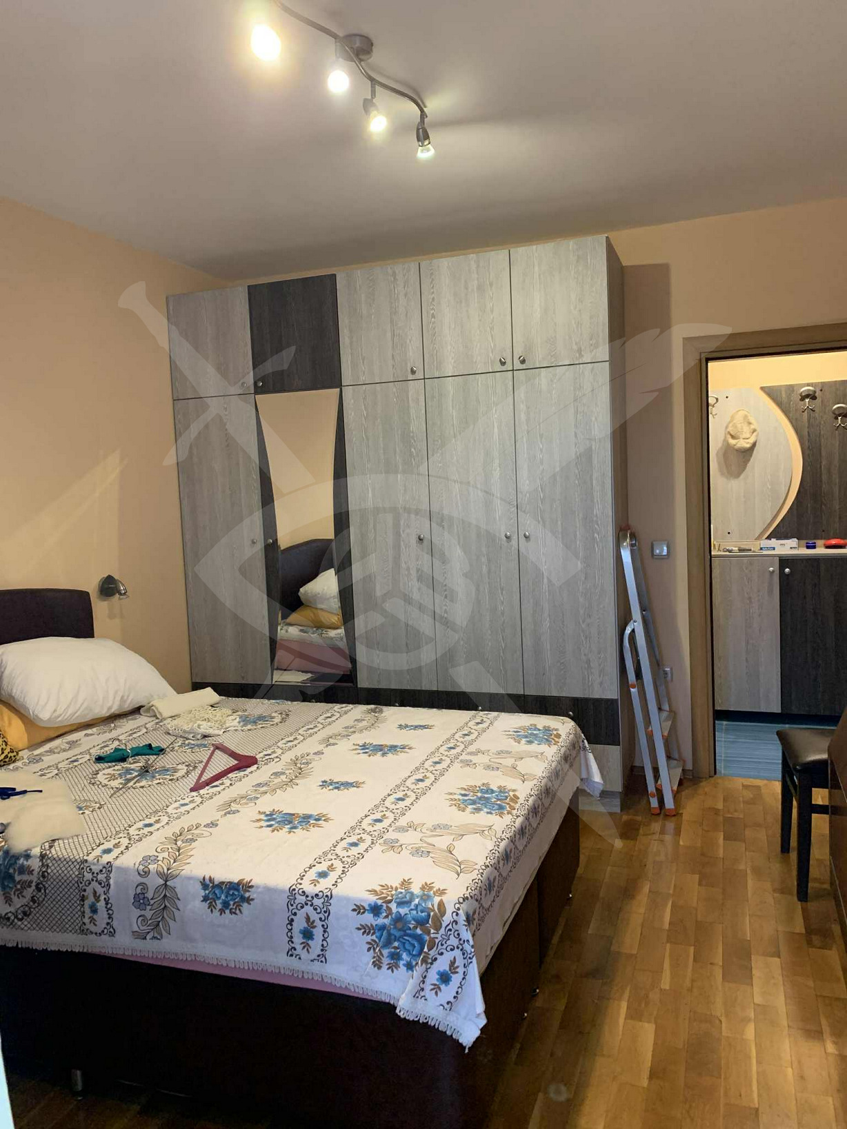 Продава 4-СТАЕН, гр. Варна, Колхозен пазар, снимка 2 - Апартаменти - 52176018