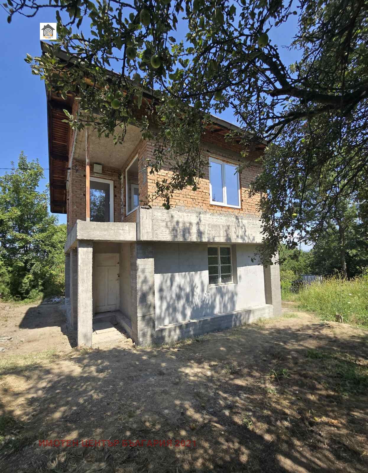 Продава КЪЩА, с. Нови хан, област София област