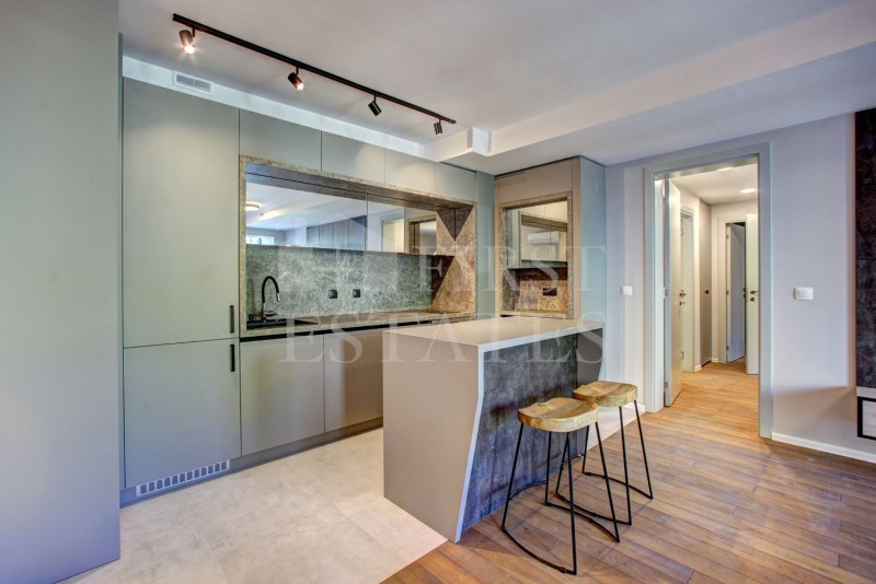 Eladó  2 hálószobás Sofia , Centar , 111 négyzetméter | 29885843 - kép [2]