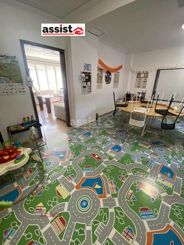 De vânzare  3 dormitoare Sofia , Țentâr , 267 mp | 57860079 - imagine [8]