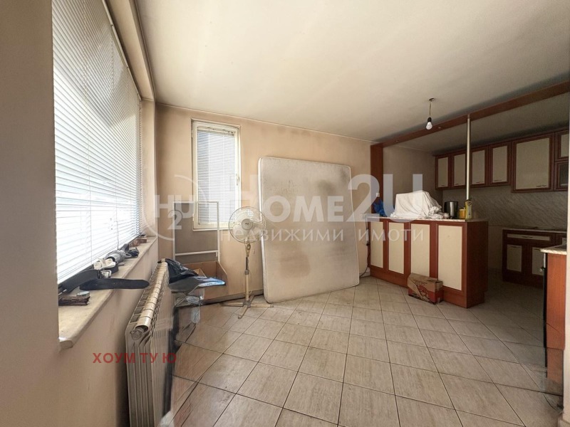 Продава КЪЩА, гр. София, Филиповци, снимка 6 - Къщи - 52278125