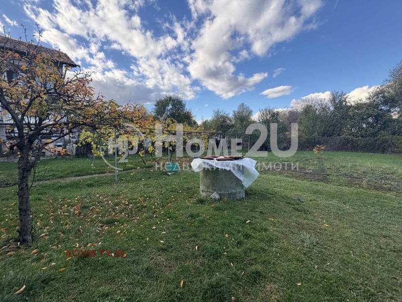 Продава КЪЩА, гр. София, Филиповци, снимка 3 - Къщи - 52278125