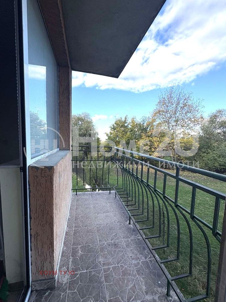 Продава КЪЩА, гр. София, Филиповци, снимка 2 - Къщи - 52278125