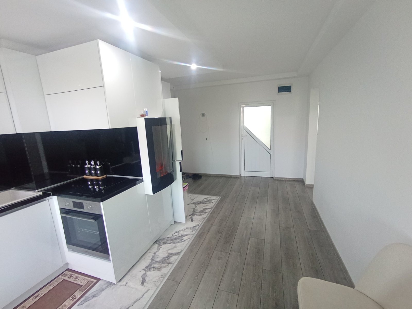 Продава 4-СТАЕН, гр. Добрич, Строител, снимка 4 - Апартаменти - 55732405