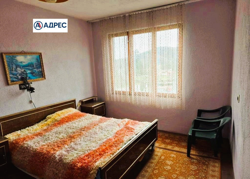 Продава КЪЩА, гр. Велинград, област Пазарджик, снимка 9 - Къщи - 54302419